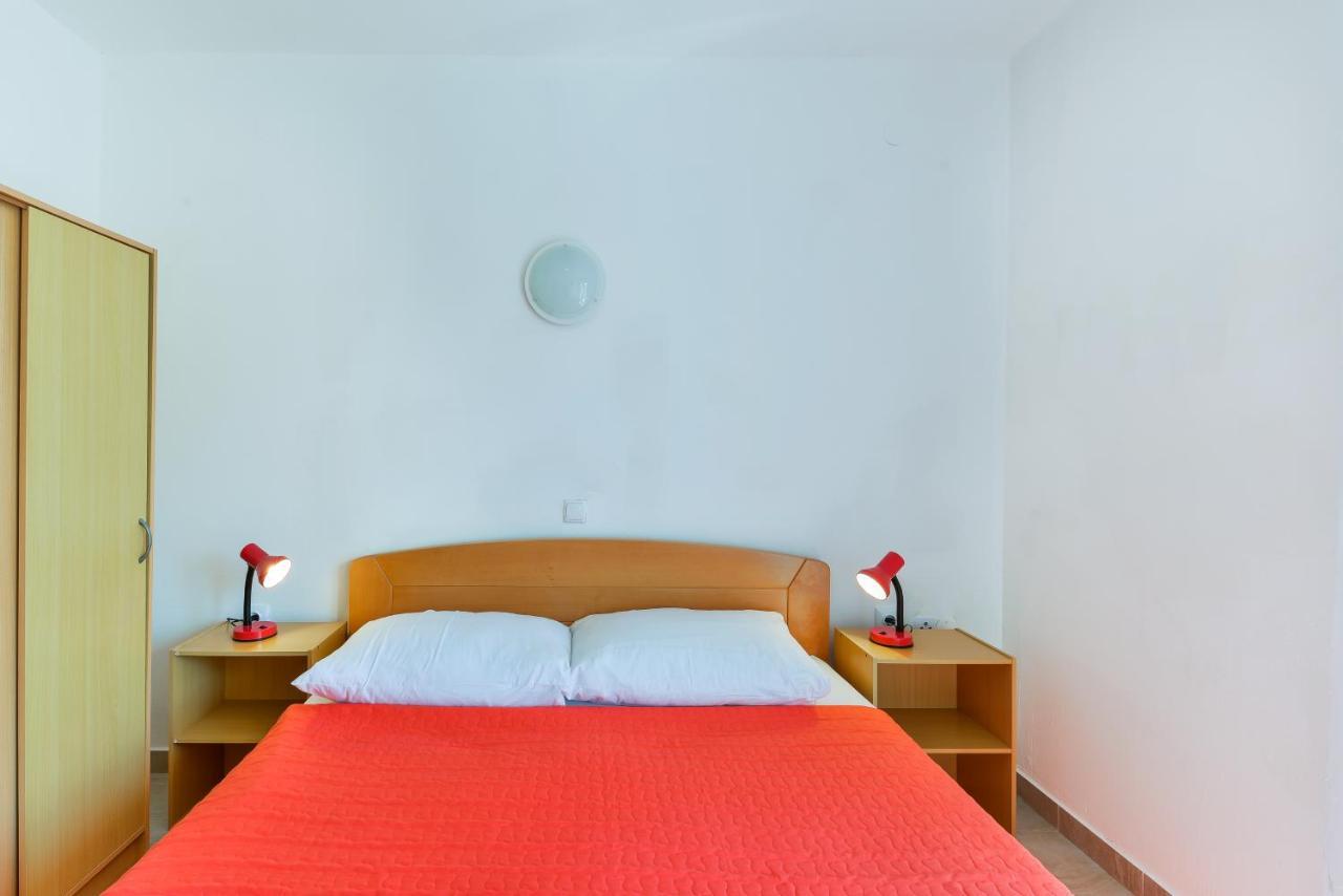 Apartments Citrus Turanj Exterior foto